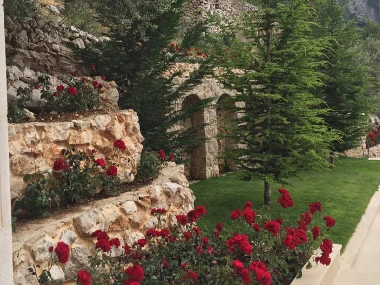 Villa for Sale in Batroun — الصورة 3