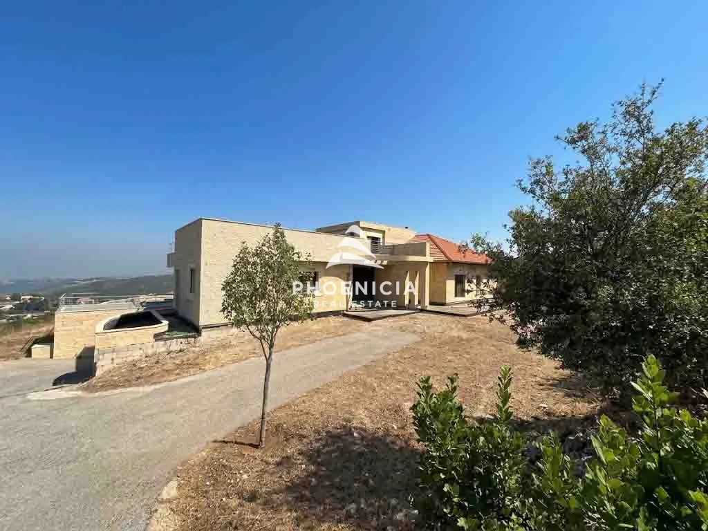 Villa for sale in Bejjeh, Lebanon — الصورة 3