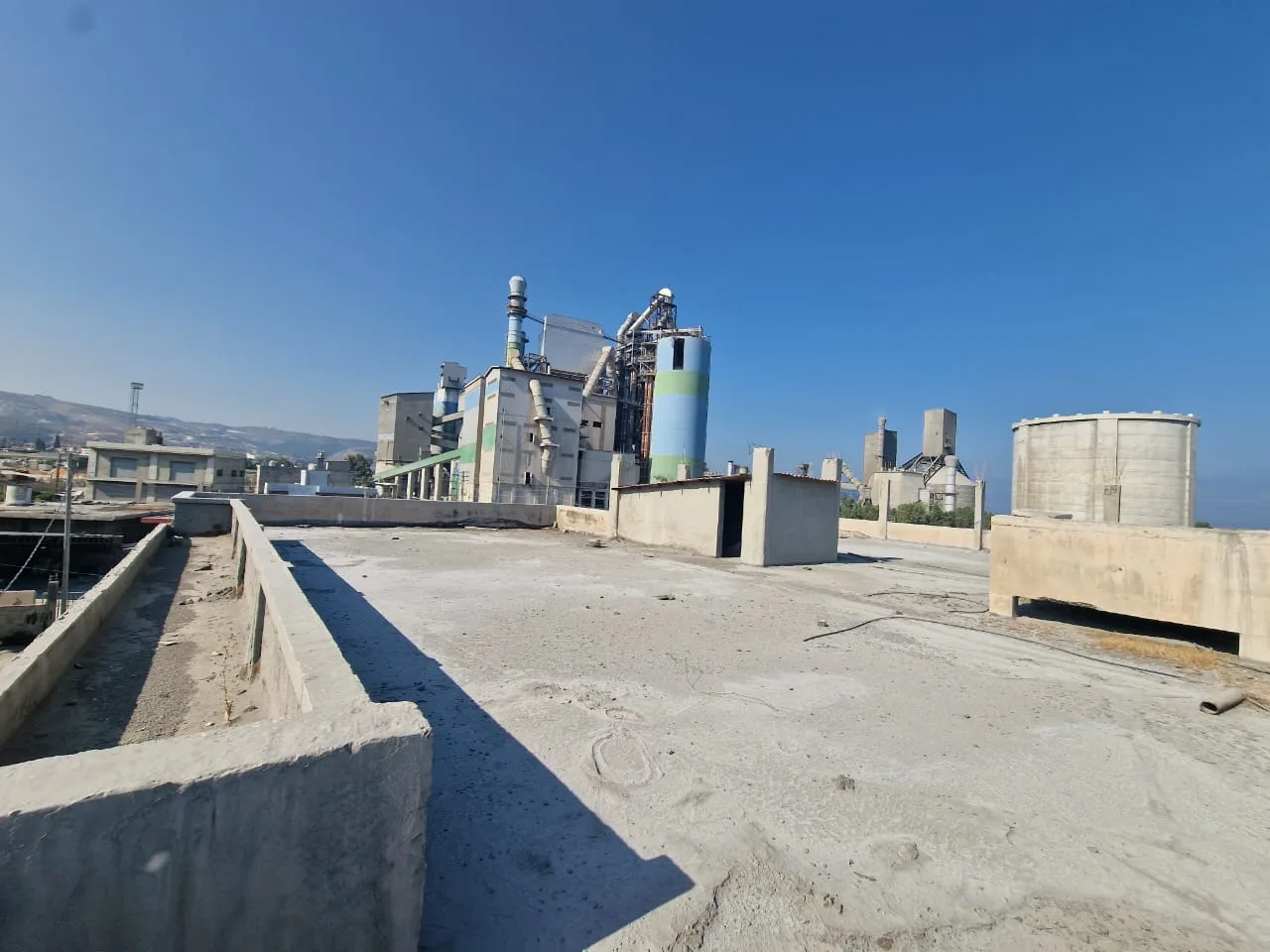 Industrial Unit for Sale in Chekka — الصورة 10