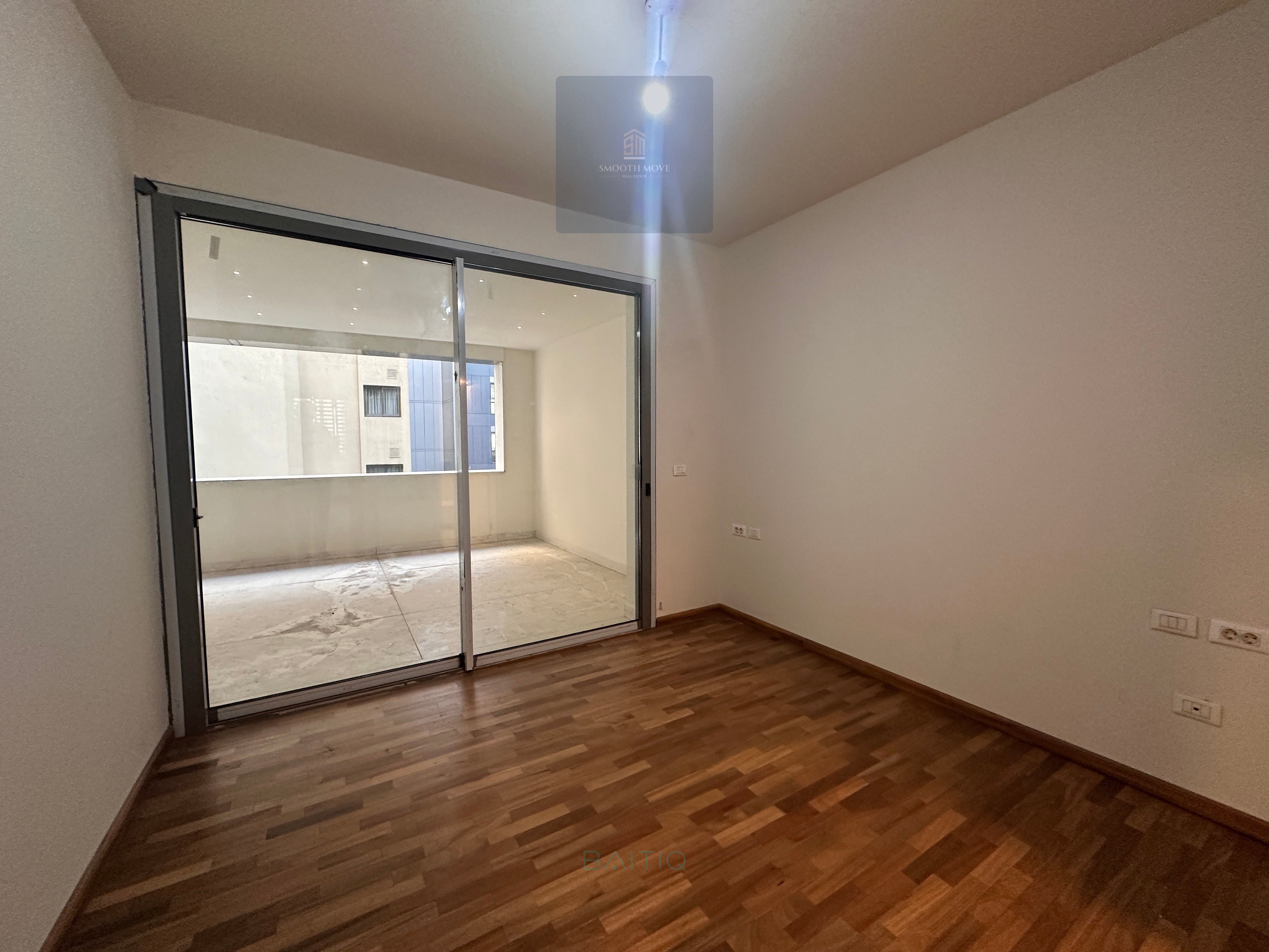 Spacious Apartment in Prime Location for Rent in Downtown, Beirut — الصورة 6
