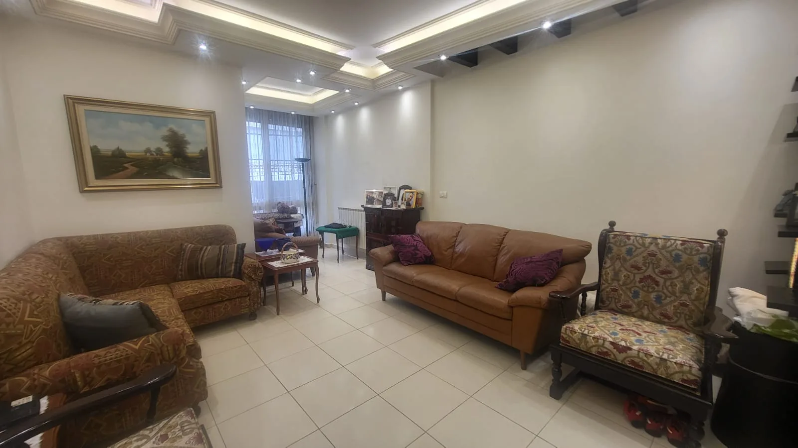 Apartment for Sale in Ballouneh — الصورة 8