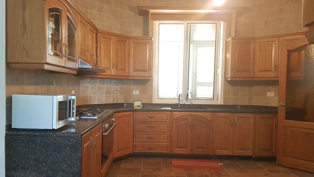 Villa for Sale in Gharfine — الصورة 3