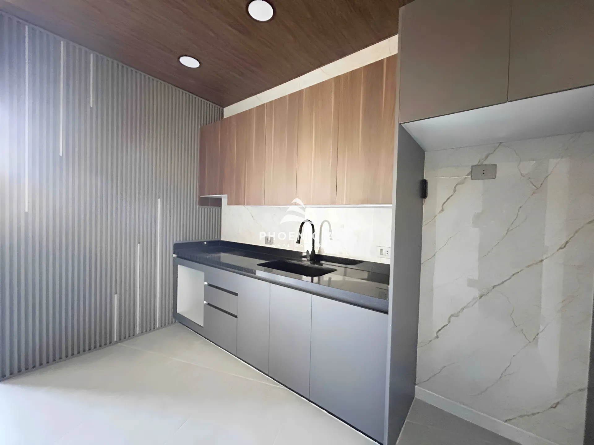 Apartment for Sale in Gharfine — الصورة 5