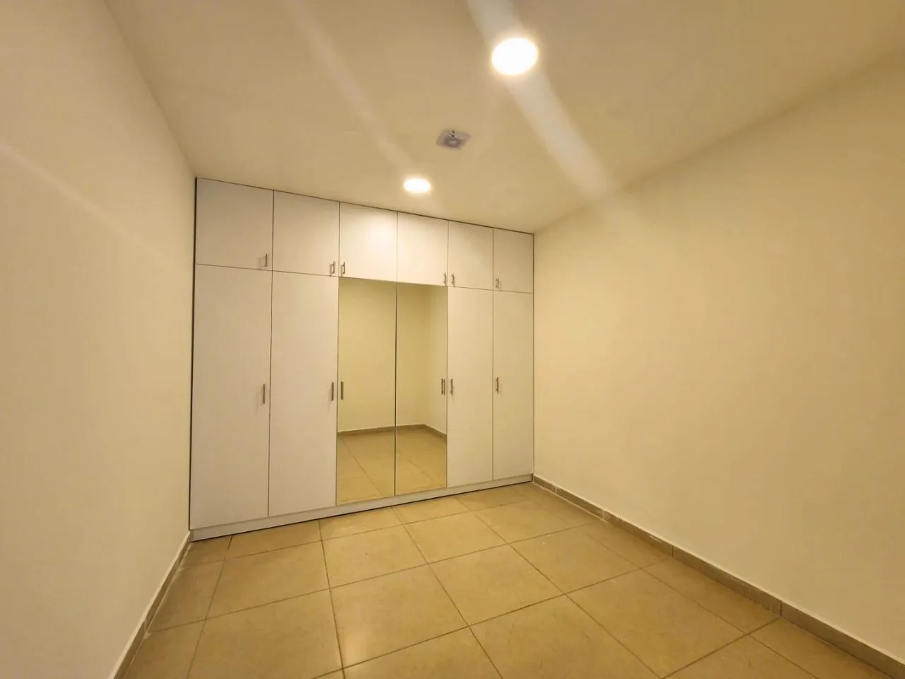 Triplex for Sale in Yarzeh, Lebanon — الصورة 9
