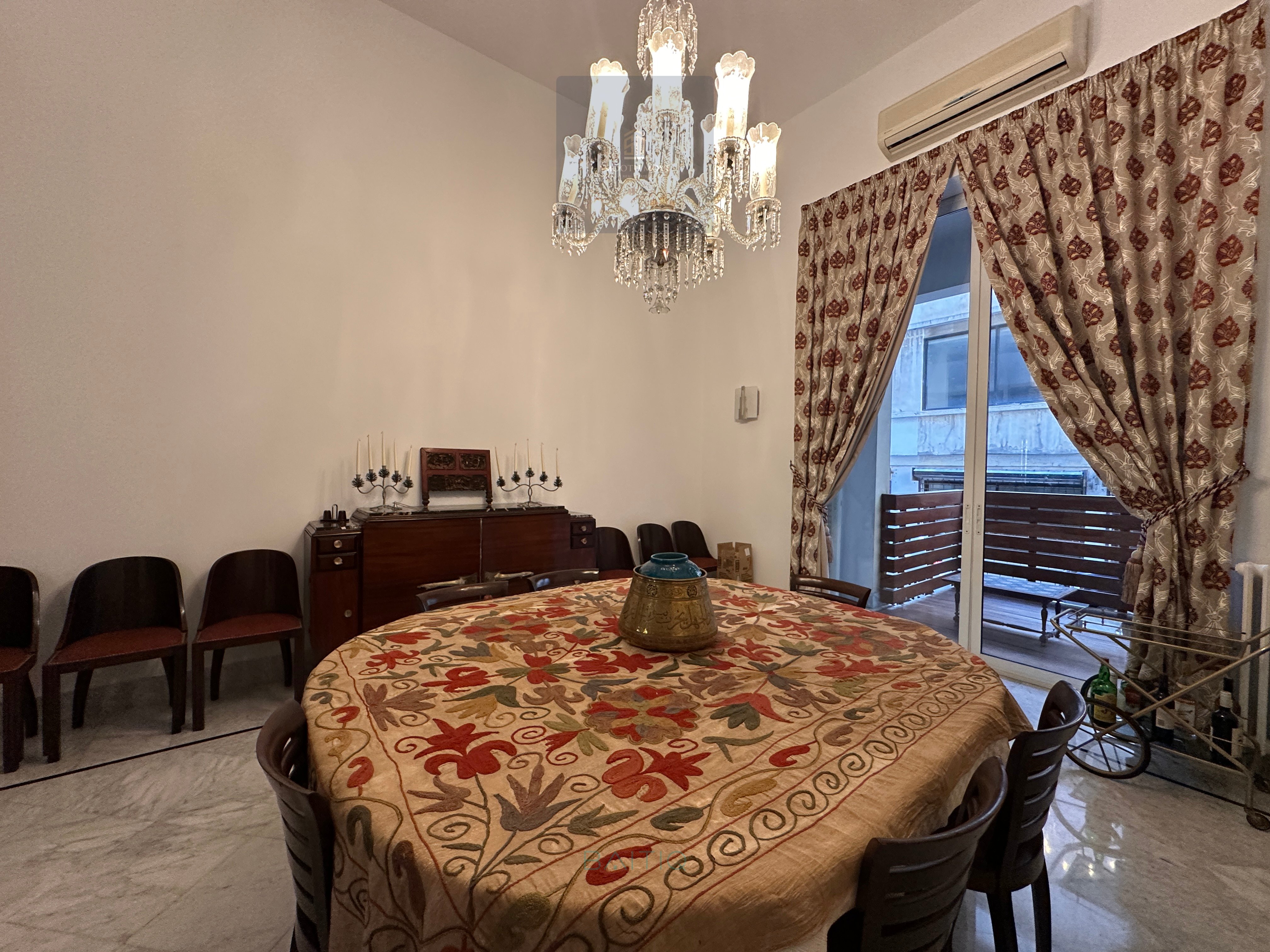 Charming Ground-Floor Apartment With Private Garden for Rent in Carré d’Or Achrafieh — الصورة 8