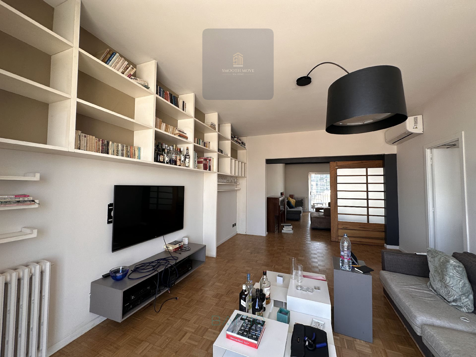 Parisian-style apartment for sale in Achrafieh — الصورة 12