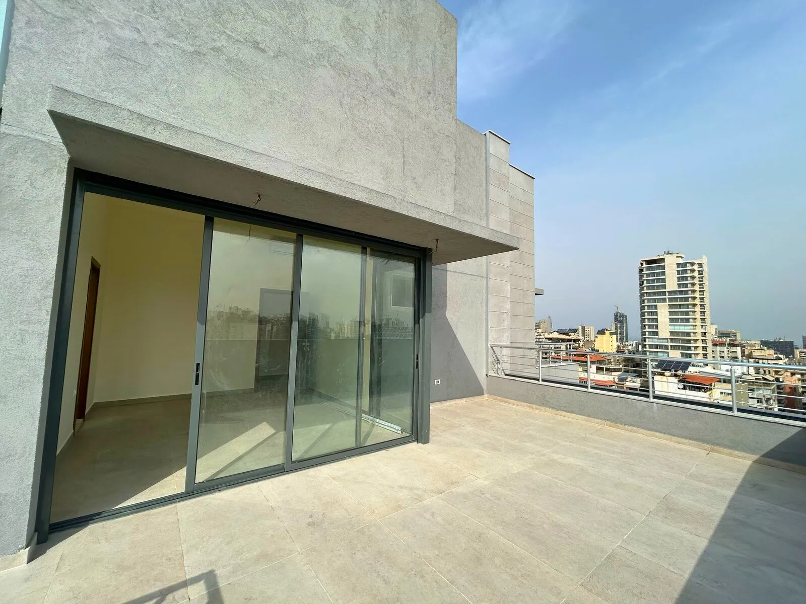Apartment for Sale in Verdun,, Beirut, Lebanon — الصورة 2
