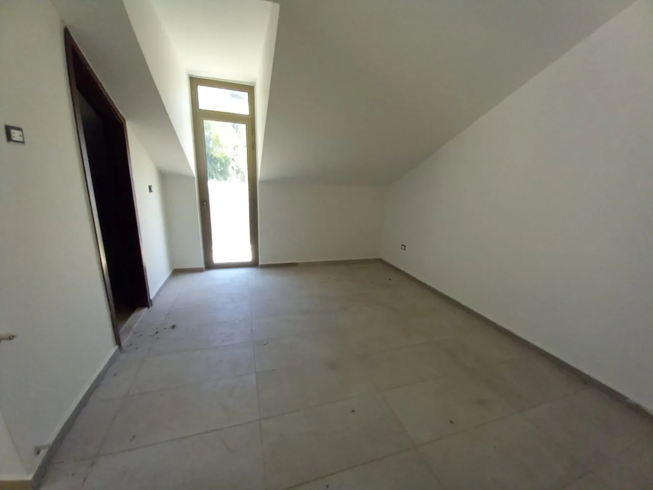 Duplex for Sale in Kfar Hbab, Lebanon — الصورة 5