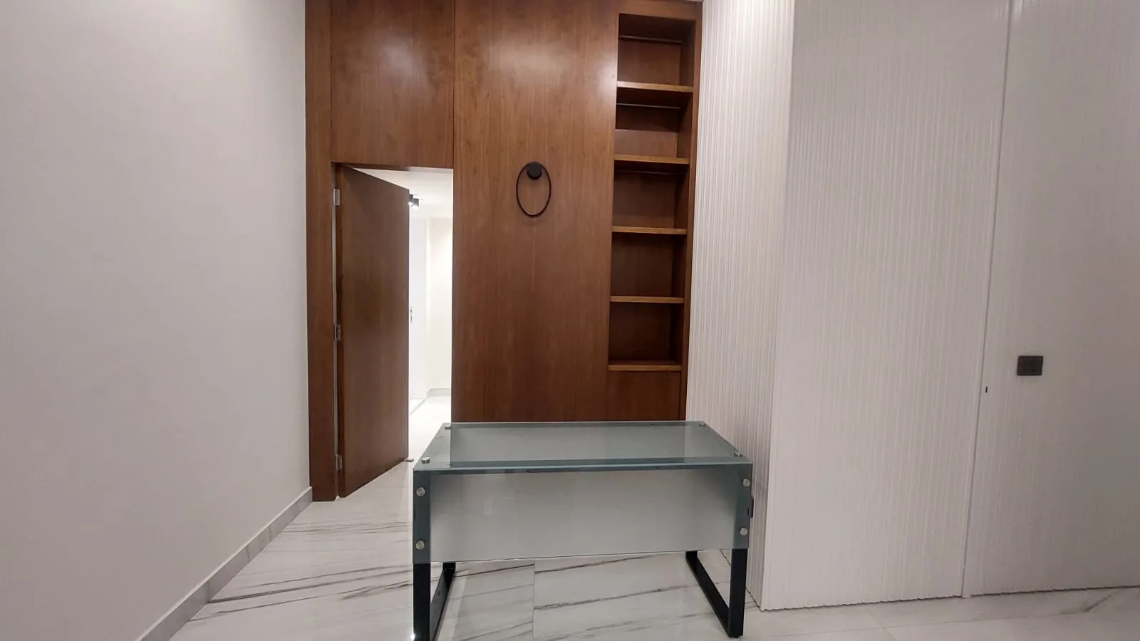 Office for sale in Downtown — الصورة 9