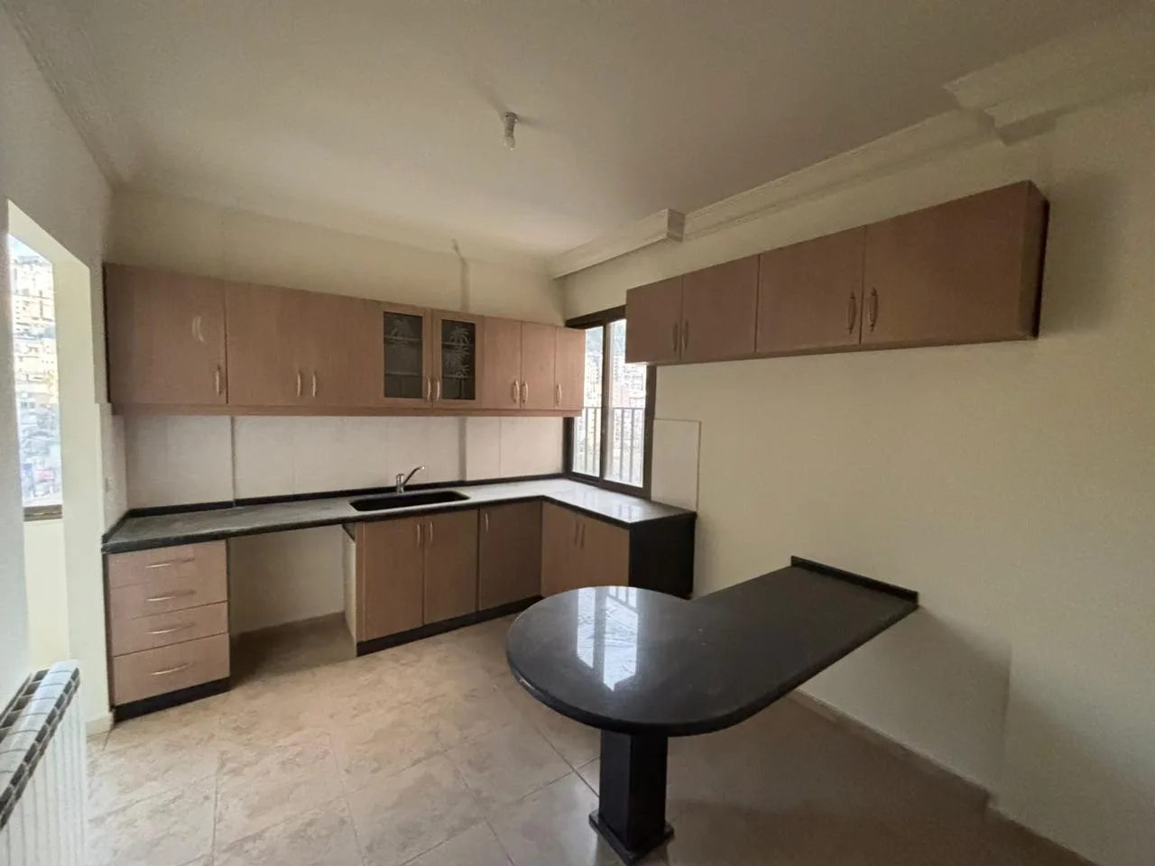 Apartment for sale in Jal El Dib, Lebanon — الصورة 5
