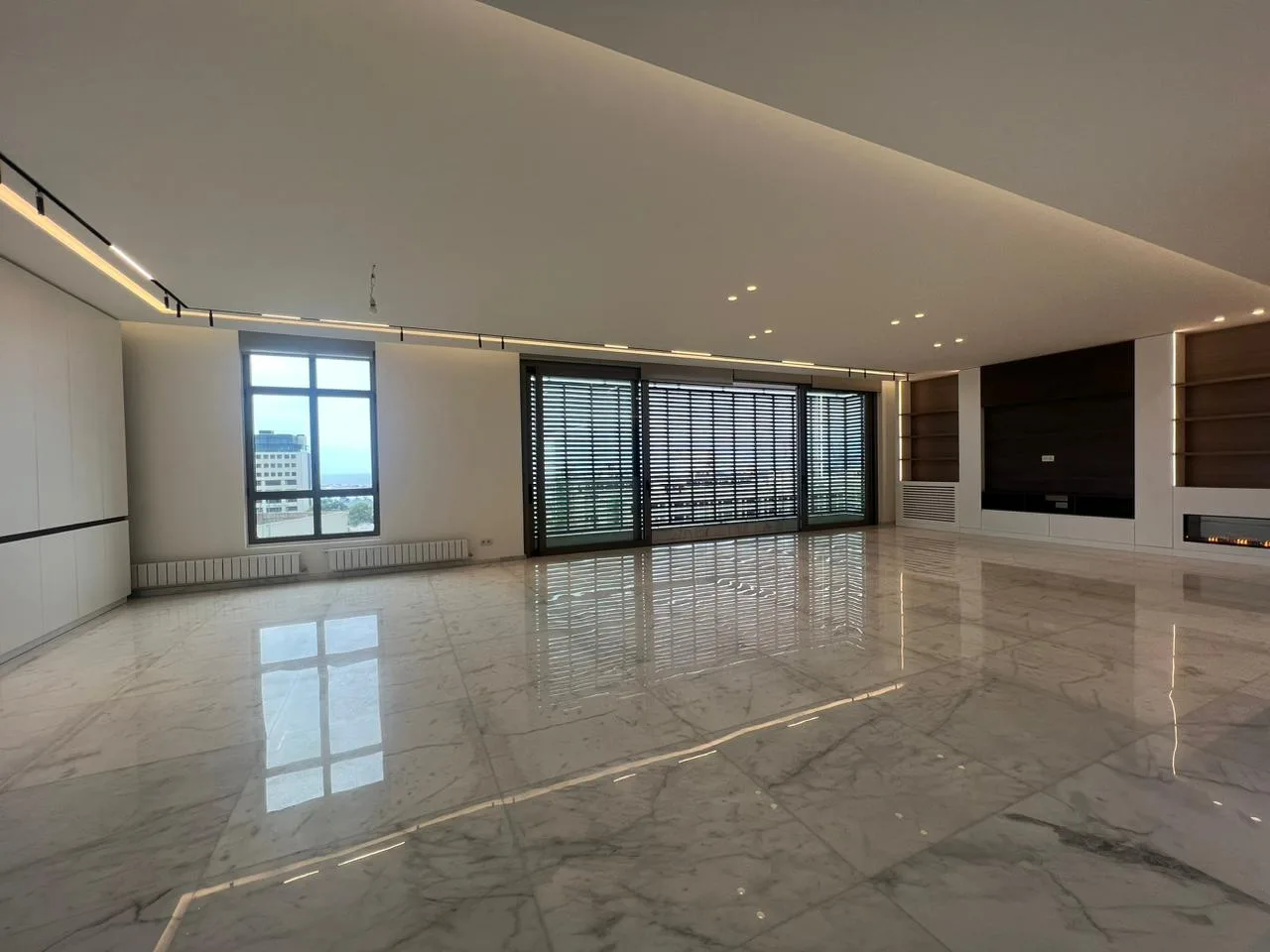 Apartment for Sale in Gemmayzeh, Beirut, Lebanon — الصورة 2