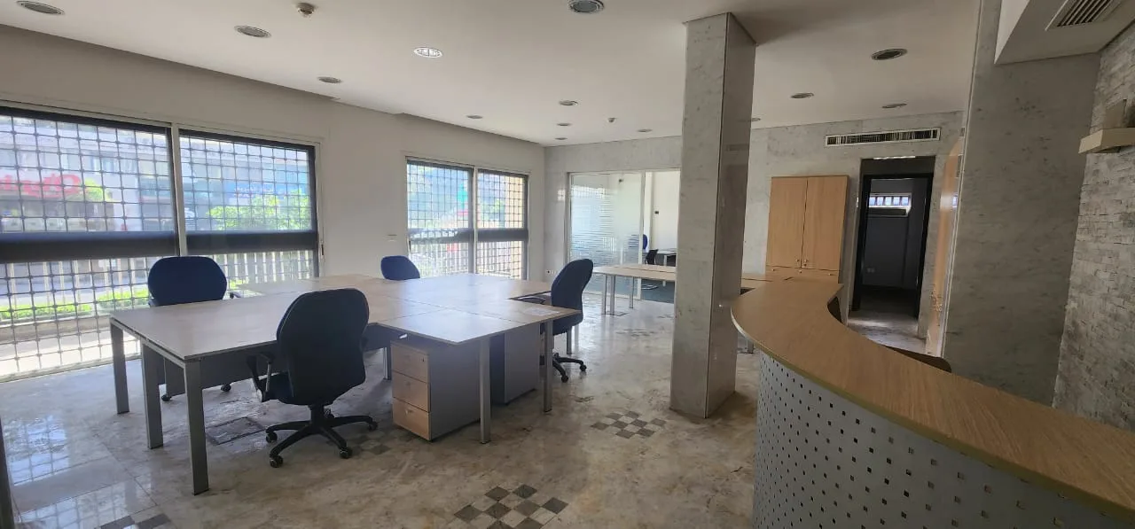 Office for rent in Sin El Fil — الصورة 1