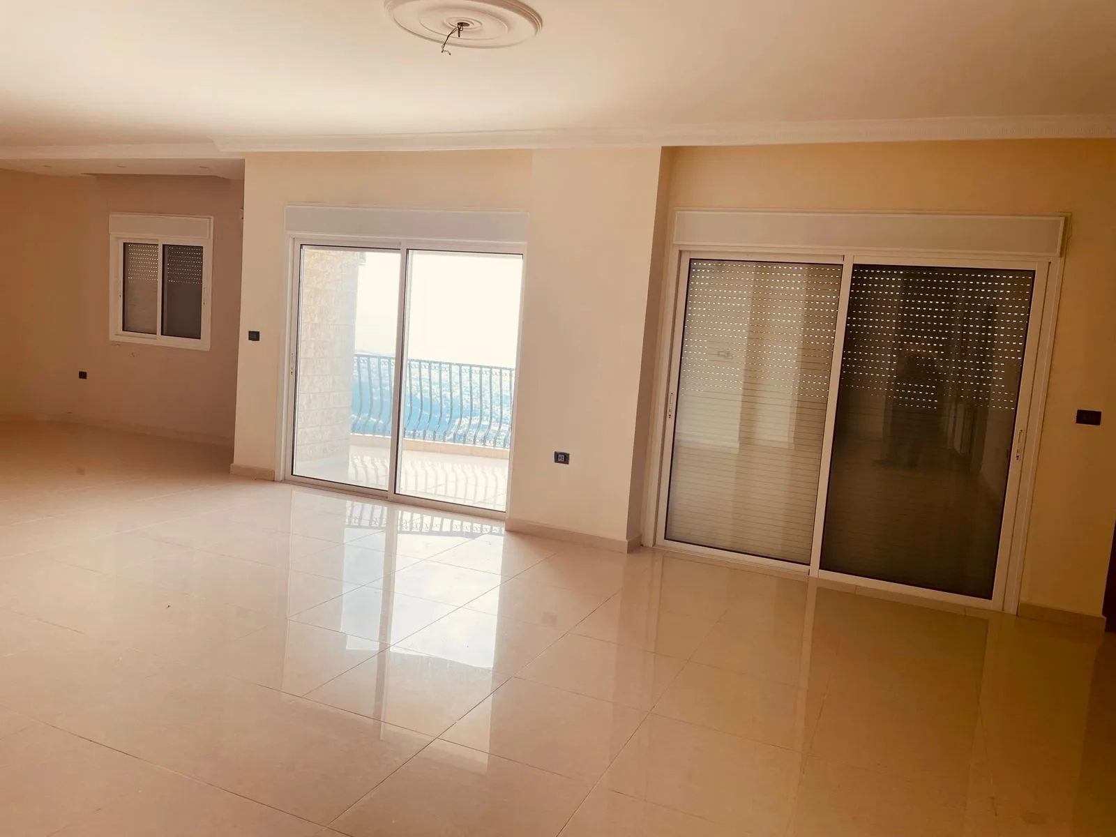 Apartment for Sale in Halat, Lebanon — الصورة 3