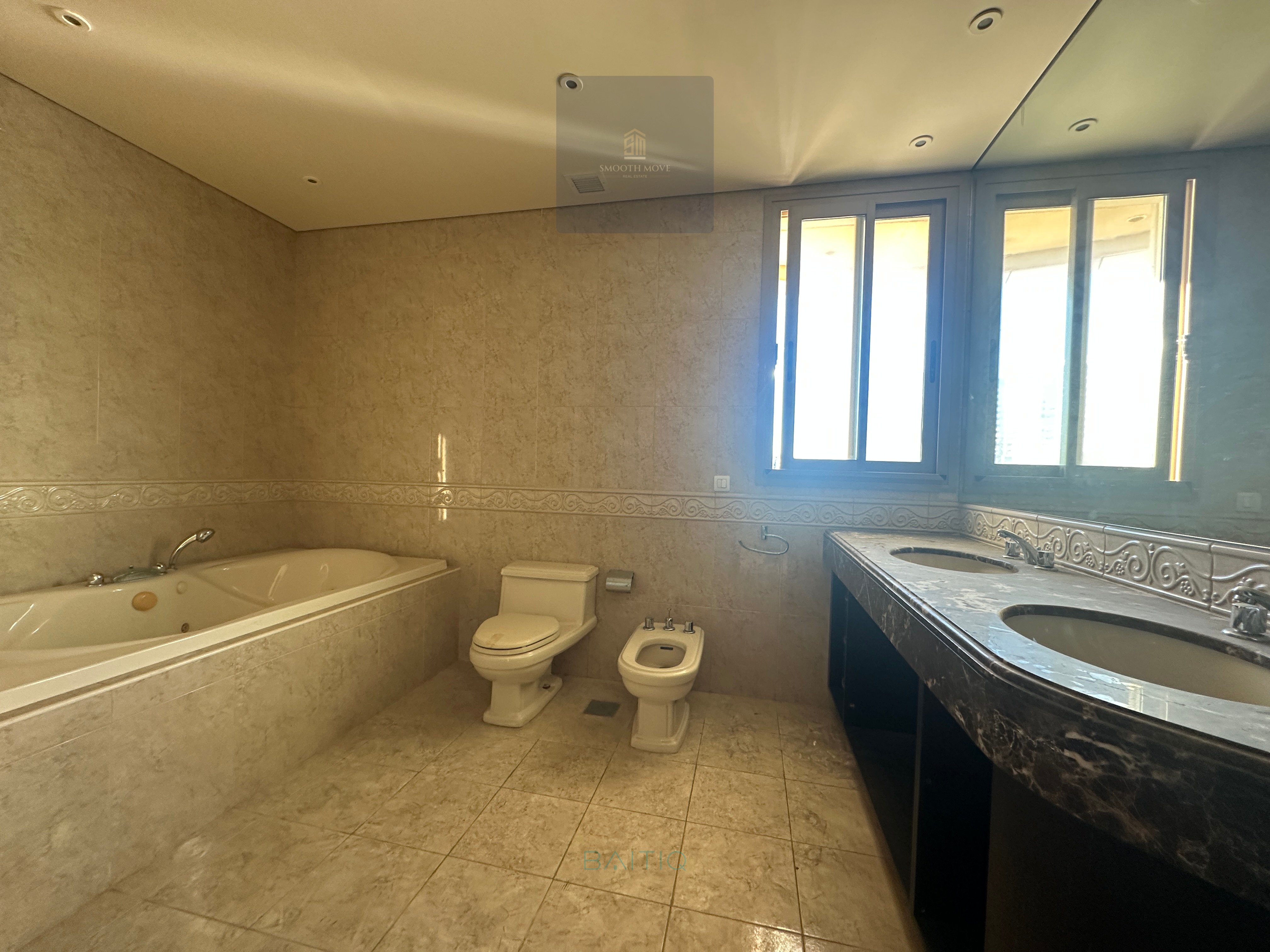 Full Seaview Apartment for Rent or Sale in Prme Manara, Beirut — الصورة 4