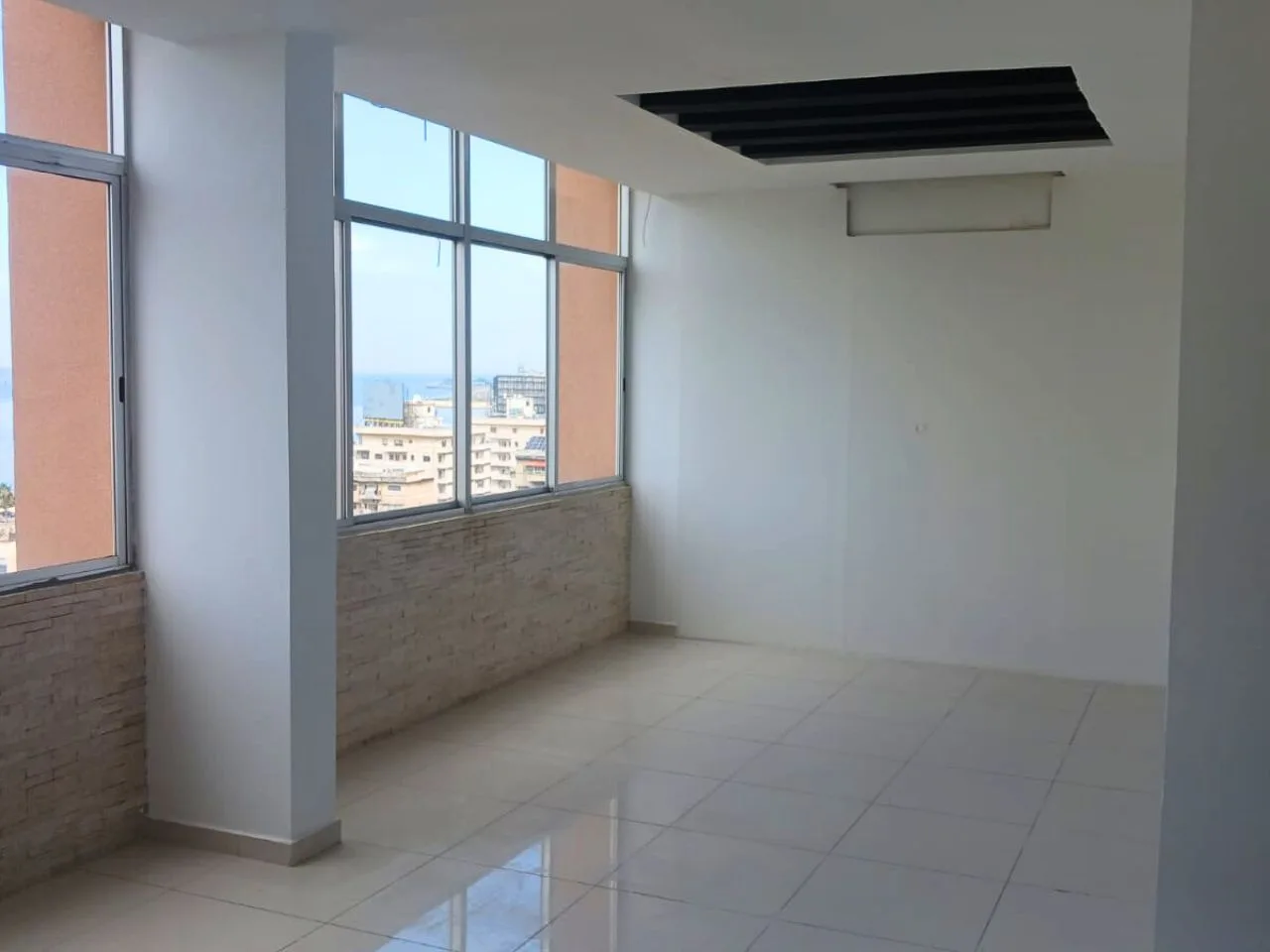 Office for rent in Jal El Dib — الصورة 2