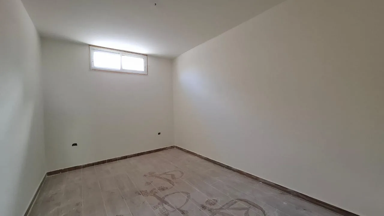 Apartment for Sale in Gharfine — الصورة 6