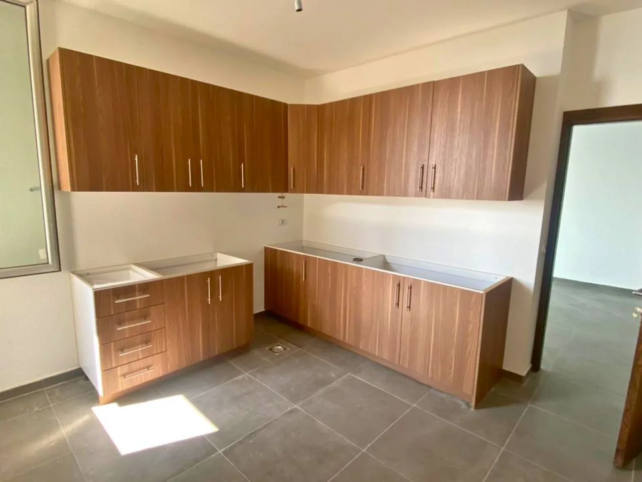 Duplex for Sale in Dbayeh, Lebanon — الصورة 3