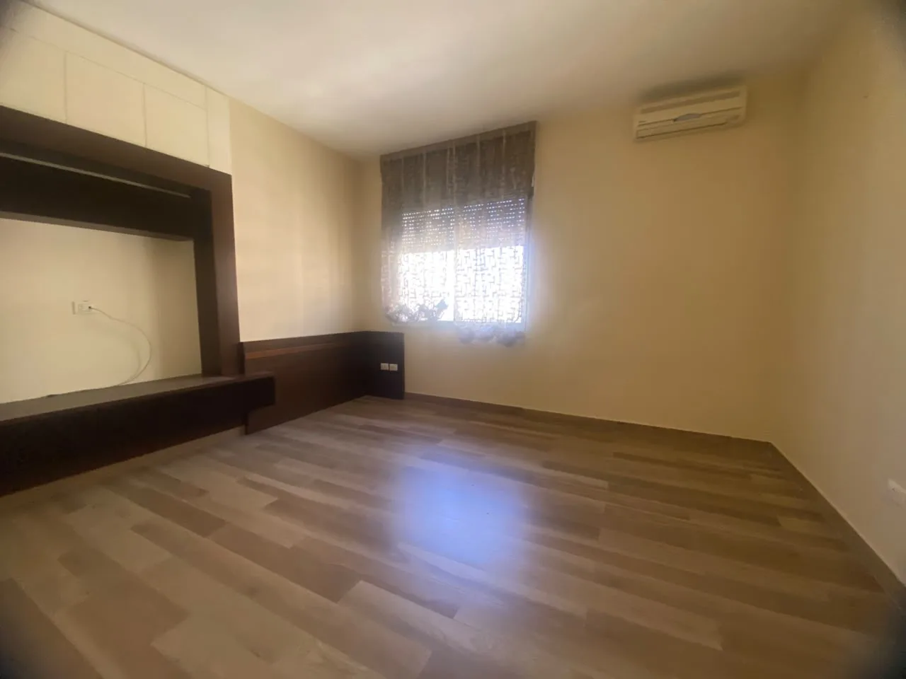 Apartment for Rent in Raoucheh — الصورة 5