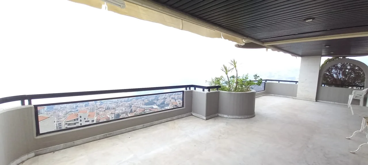 Duplex for Rent in Kfar Hbab, Lebanon — الصورة 2