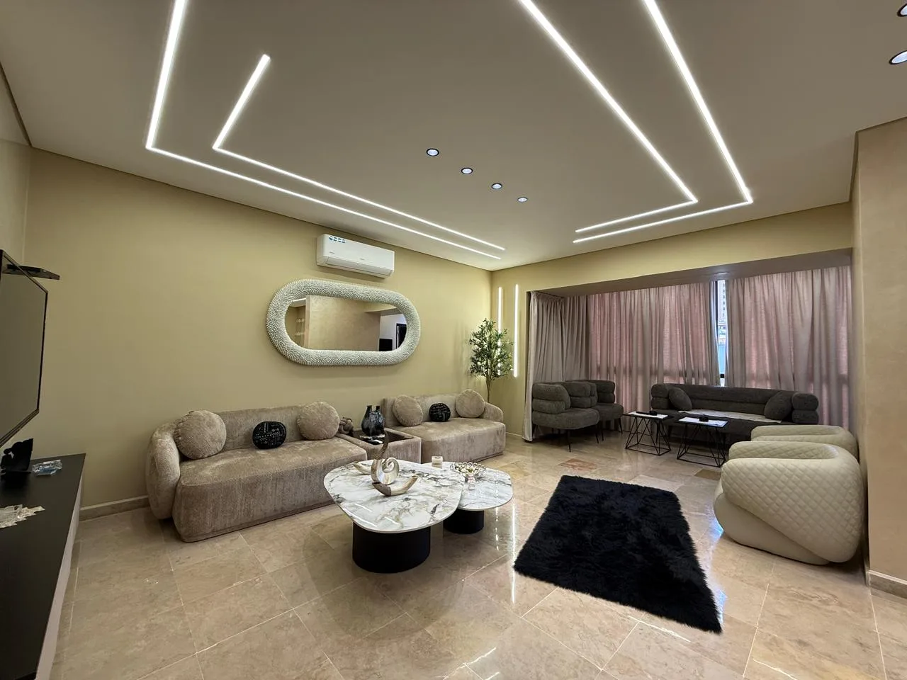 Apartment for Sale in Mazraa — الصورة 2