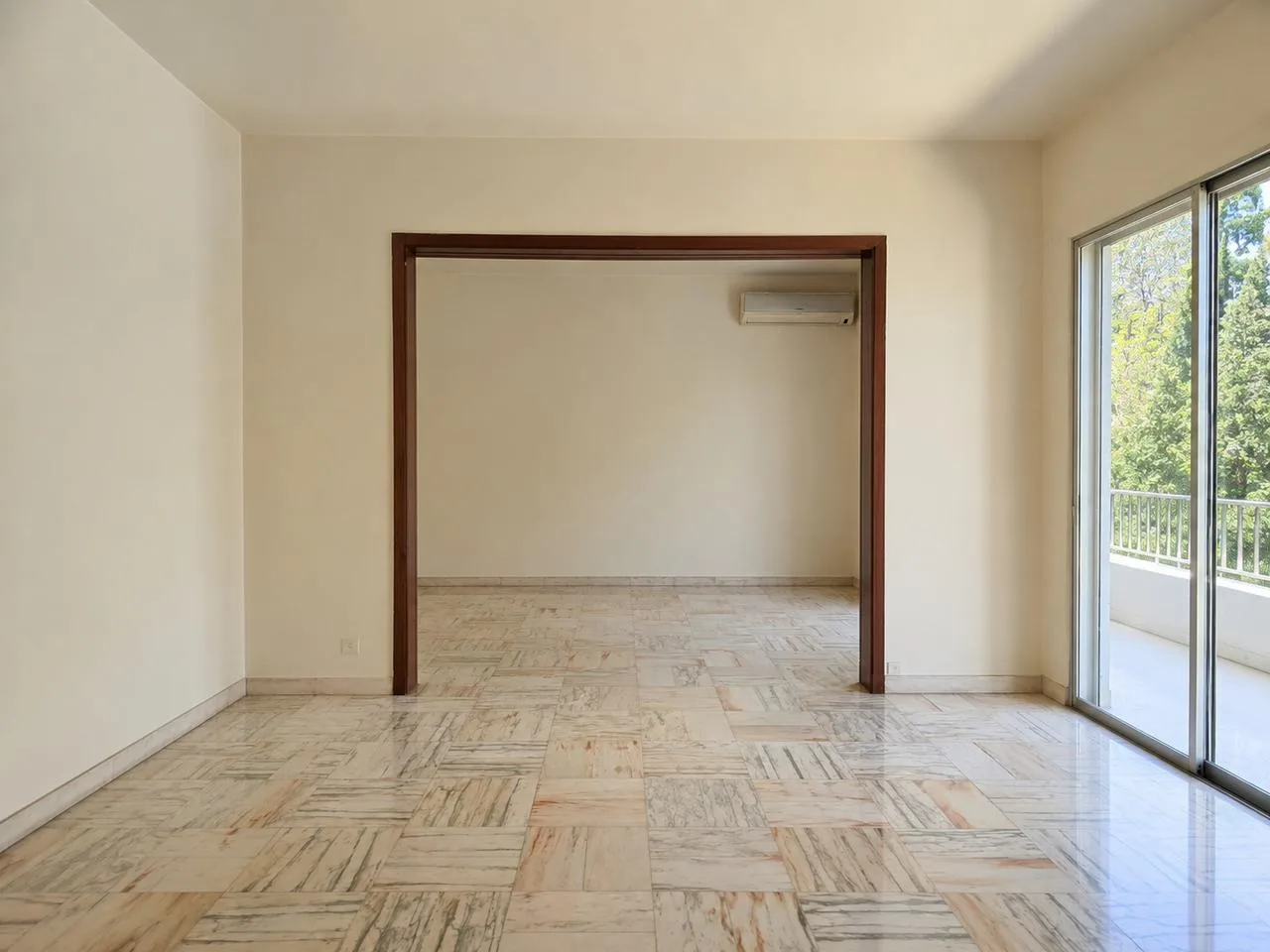 Apartment for Sale in Mar Elias — الصورة 2