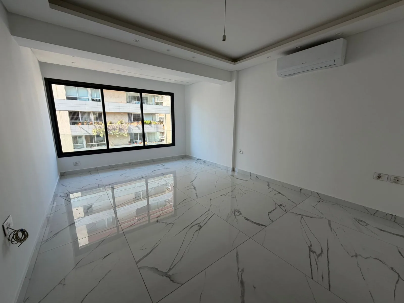 Apartment for Rent in Achrafieh — الصورة 1