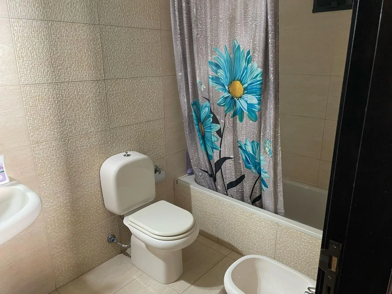 Apartment for Sale in Baouchriyeh, Lebanon — الصورة 10