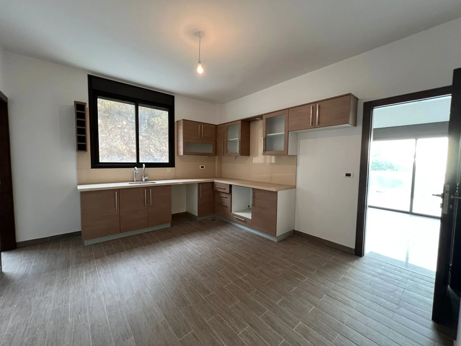 Apartment for Sale in Kfar Hbab, Lebanon — الصورة 5