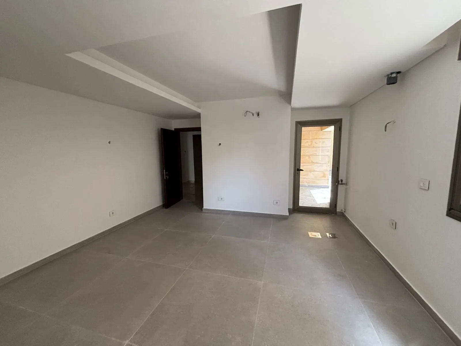 Apartment for Sale in Cornet Chahwan — الصورة 9