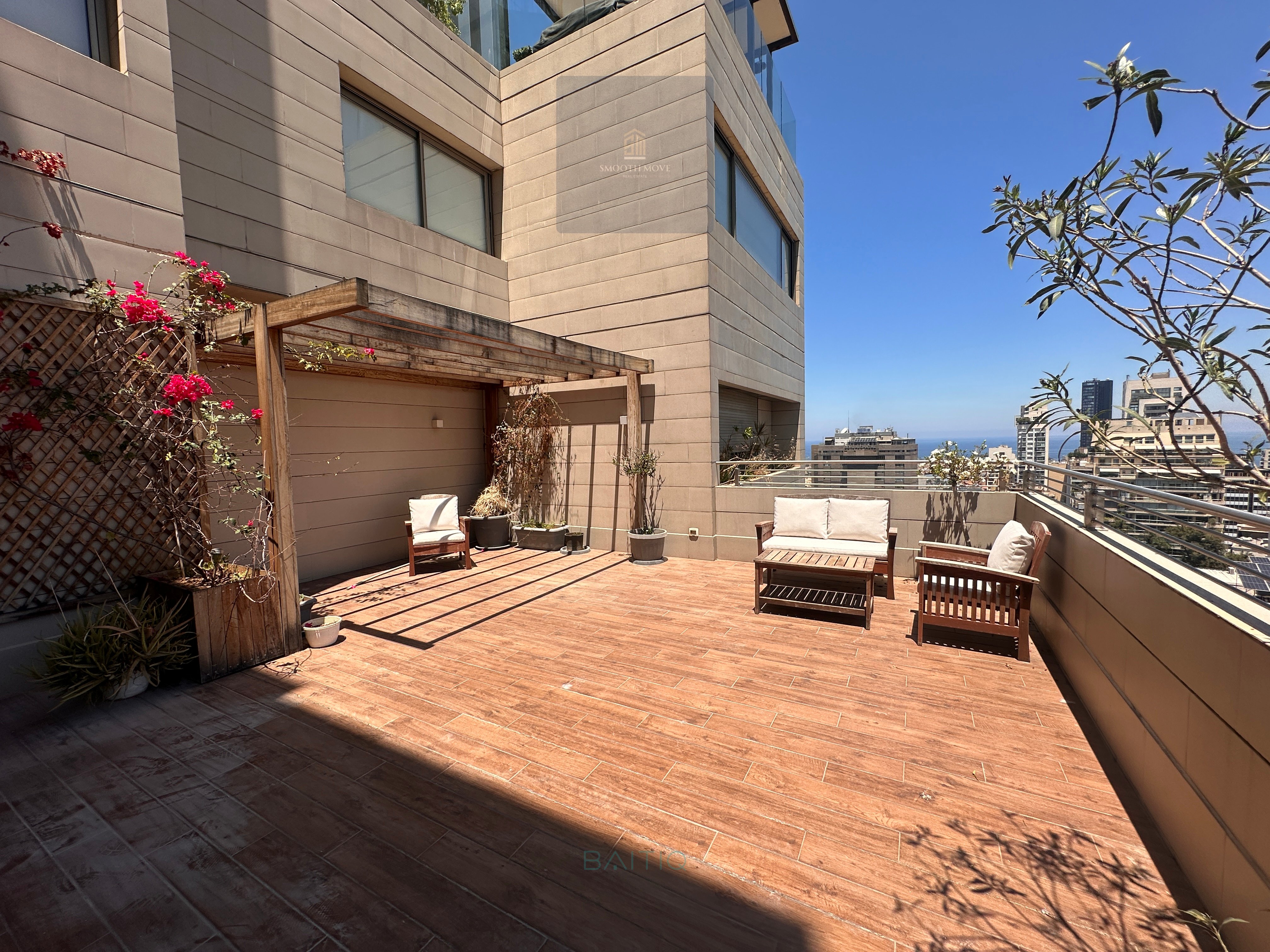 Seaview Apartment with Outdoor Terrace for Rent in Tabaris, Beirut — الصورة 2