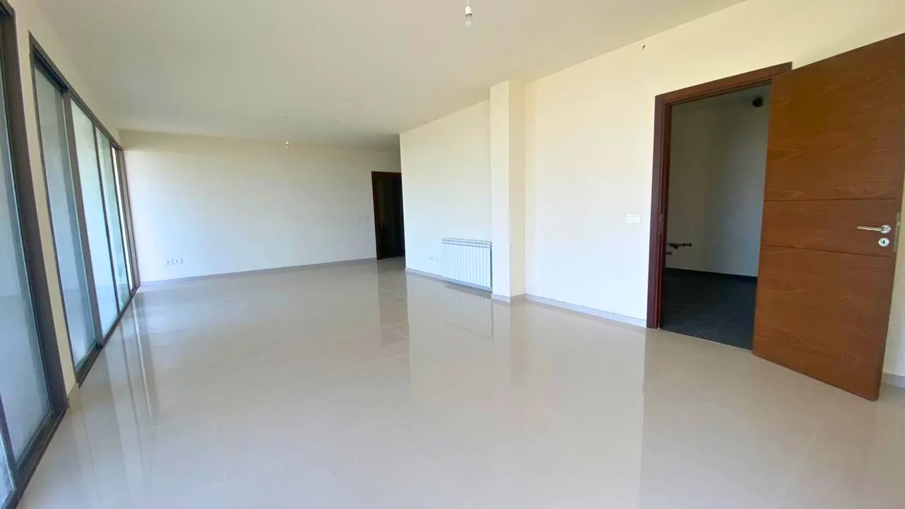 Apartment for Sale in Qornet El Hamra, Lebanon — الصورة 3