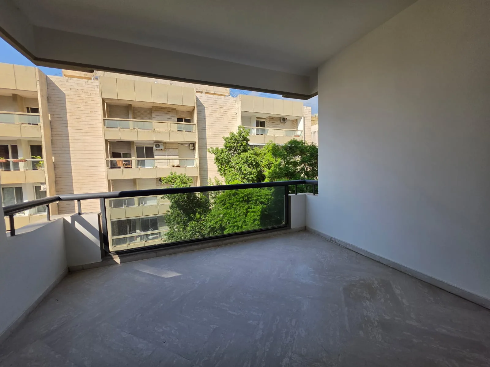Apartment for Rent in Mar Takla — الصورة 4