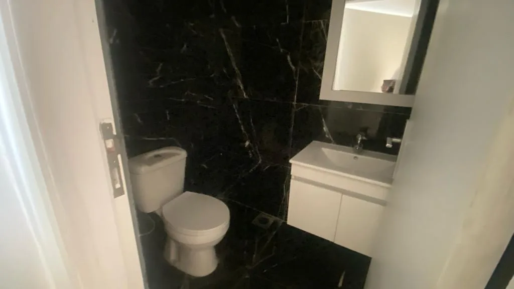 Office for rent in Nahr El Mot، Lebanon — الصورة 9