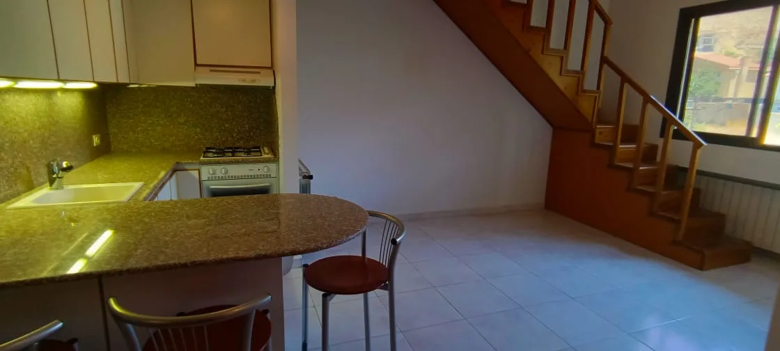 Duplex for Rent in Ouyoun — الصورة 3