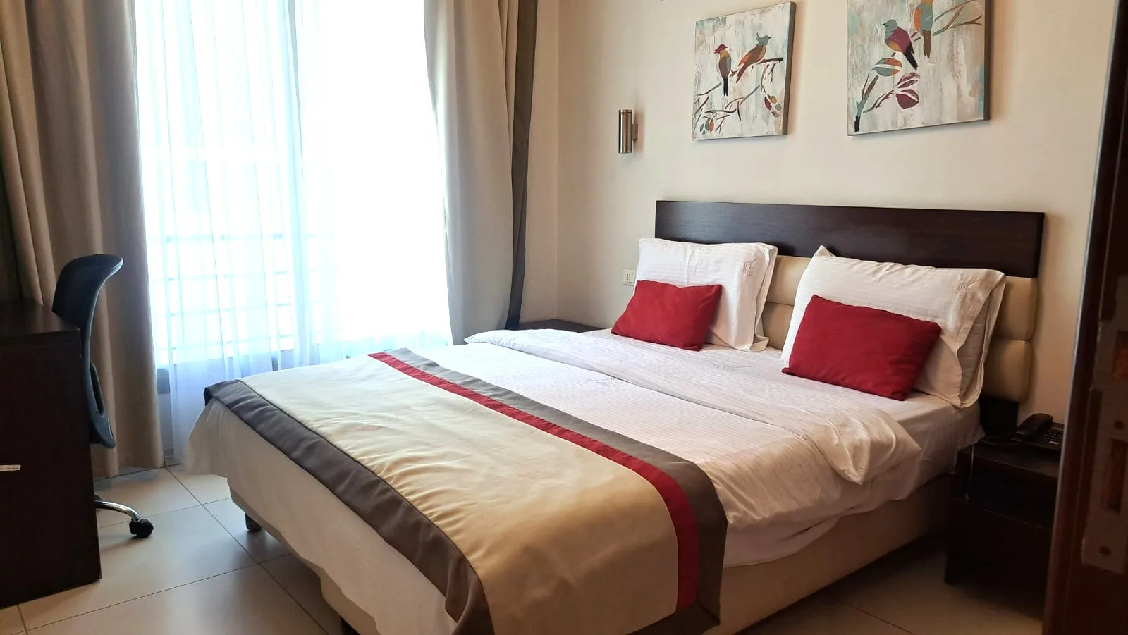 Apartment for Rent in Hamra, Beirut, Lebanon — الصورة 3