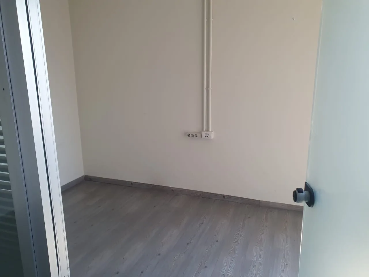 Office for rent in Hamra, Beirut, Lebanon — الصورة 5