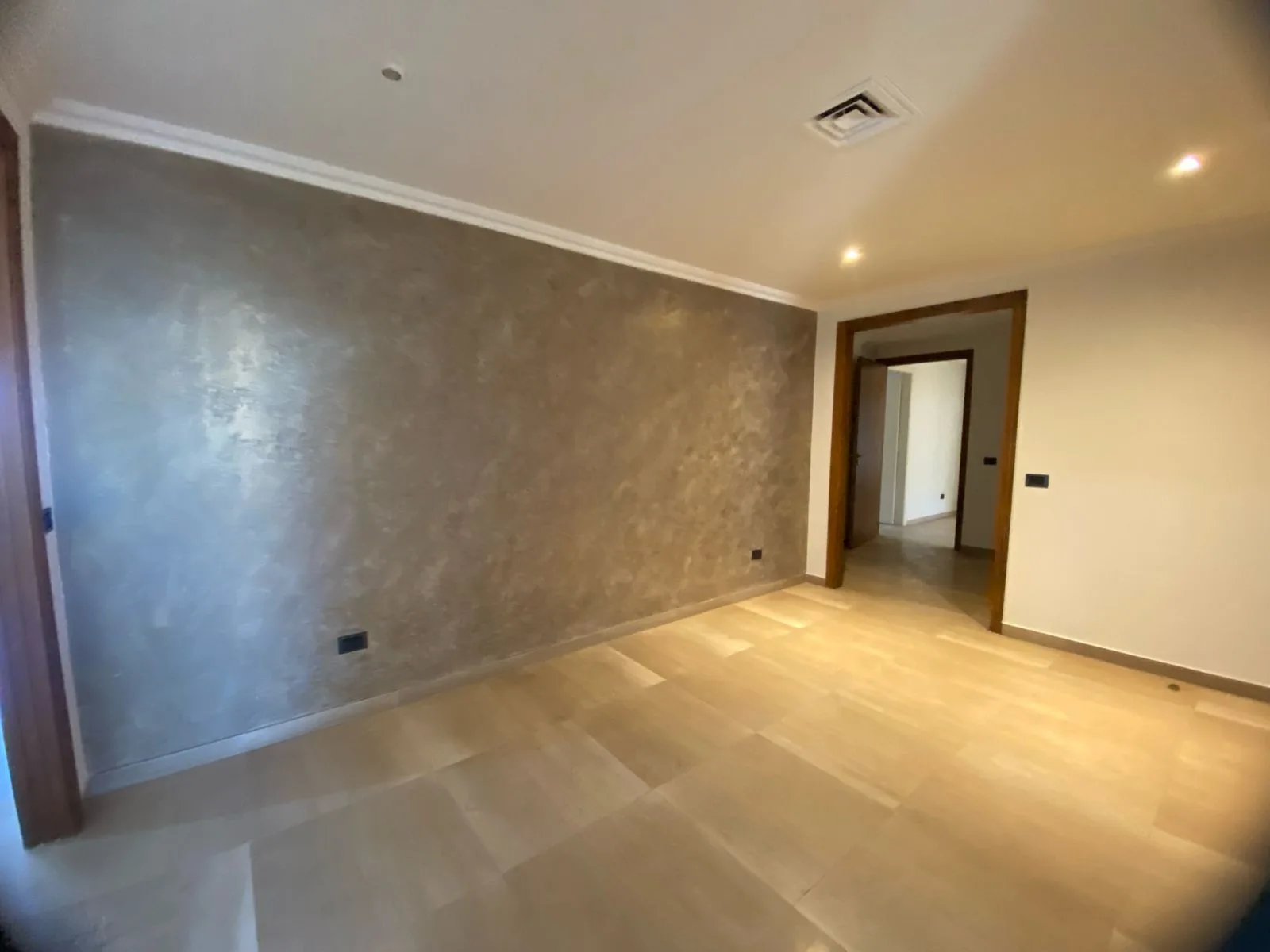 Apartment for Sale in Verdun — الصورة 4