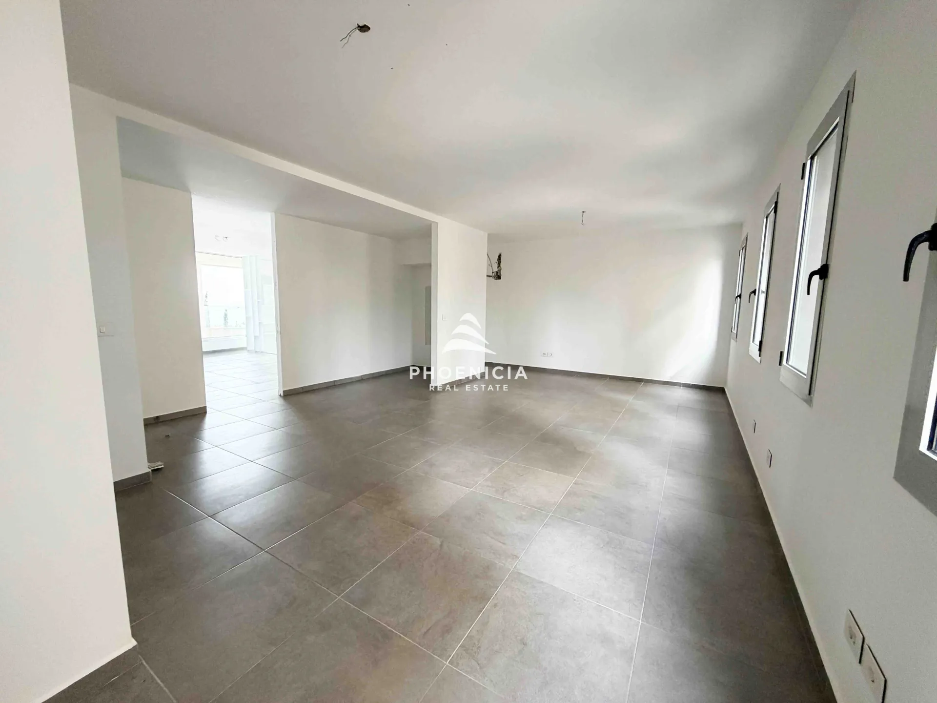 Office for Sale in Byblos — الصورة 5