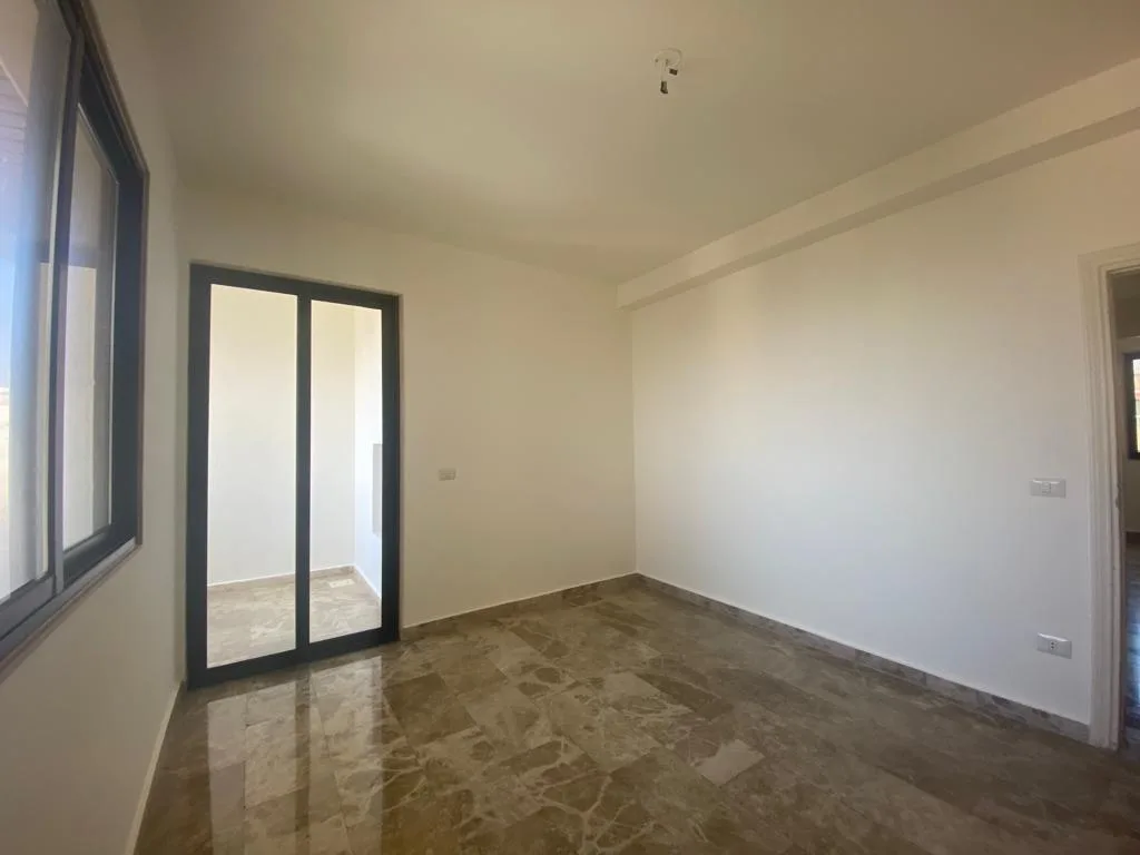 Apartment for Sale in Mar Elias, Beirut — الصورة 4