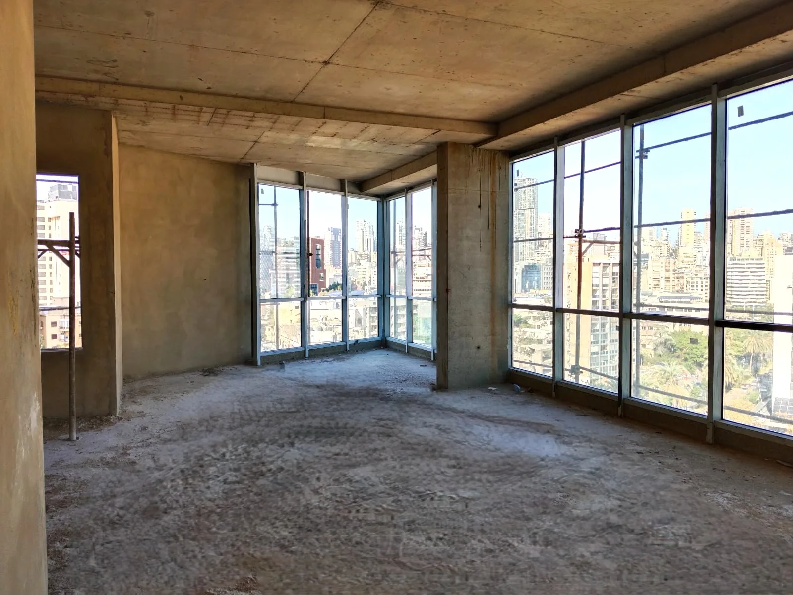 Office for Sale in Badaro