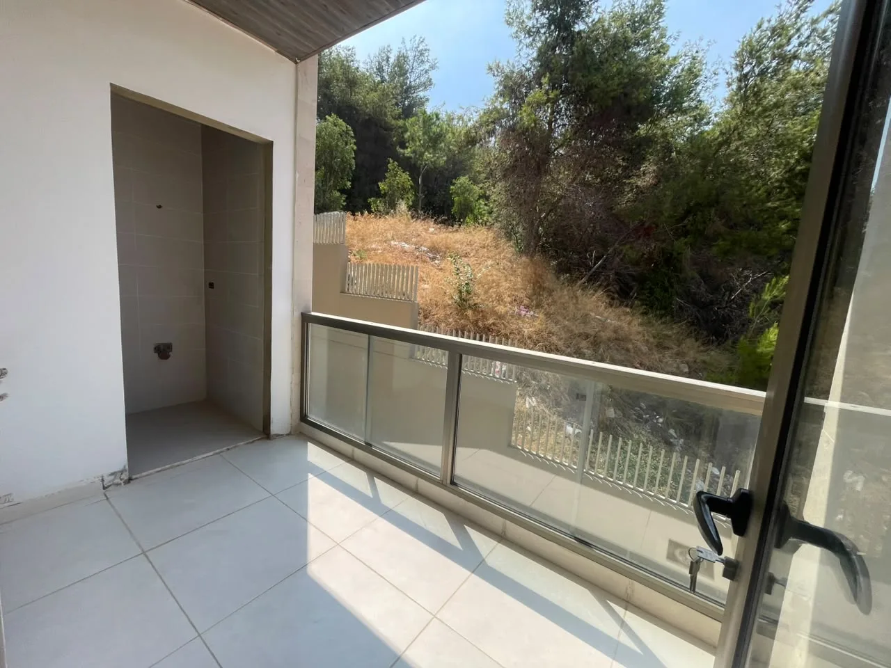 Apartment for Sale in Bsalim — الصورة 5