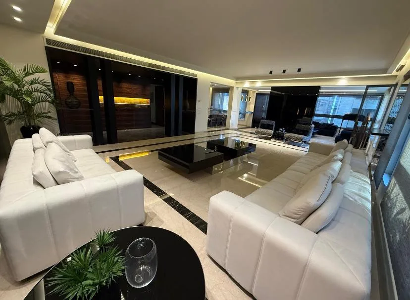 Apartment for Sale in Sodeco, Beirut, Lebanon — الصورة 2