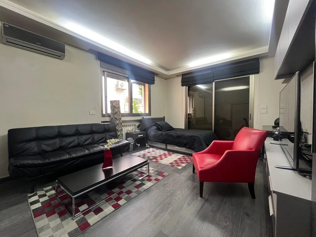 Apartment for Sale in Hazmieh, Lebanon — الصورة 9