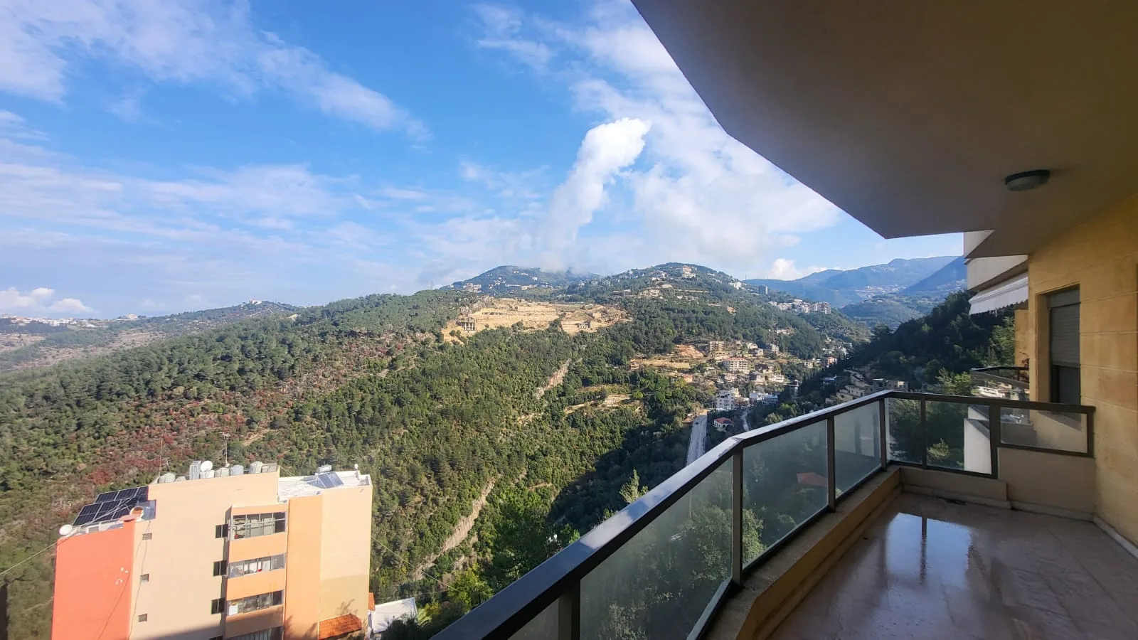 Apartment for Sale in Ghazir, Lebanon — الصورة 4