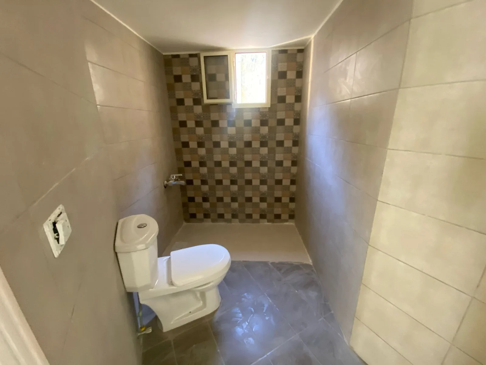 Apartment for Sale in Baouchriyeh, Lebanon — الصورة 6