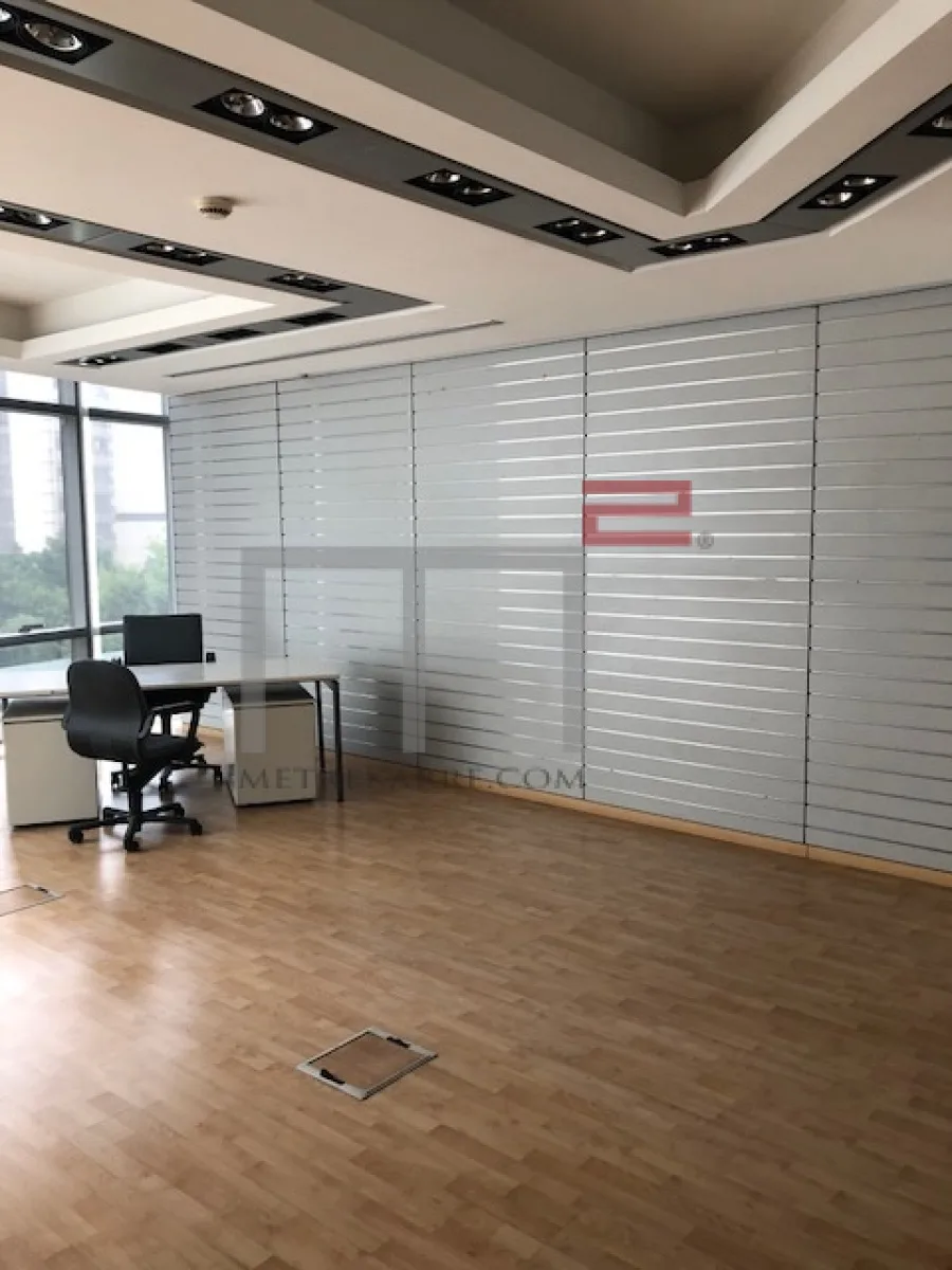 Office for Sale in Achrafieh — الصورة 4