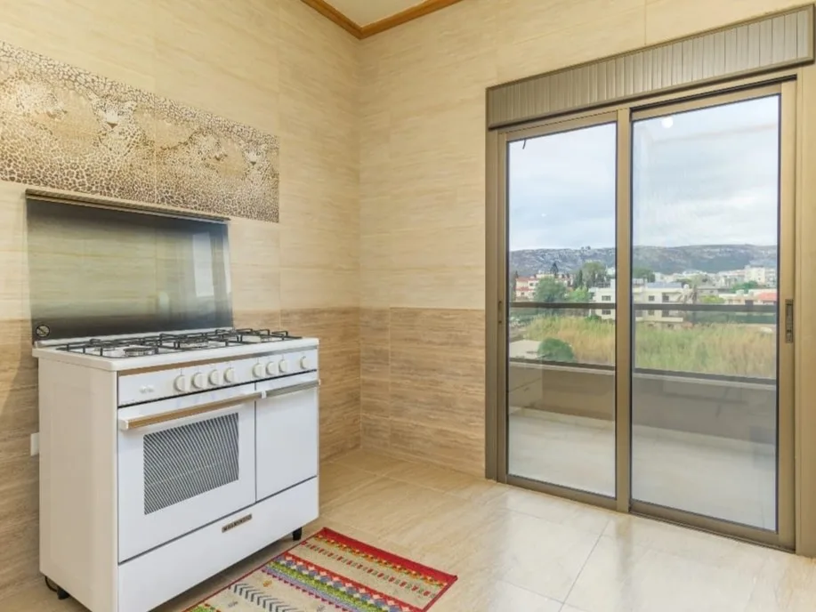 Apartment for Rent in Batroun — الصورة 8