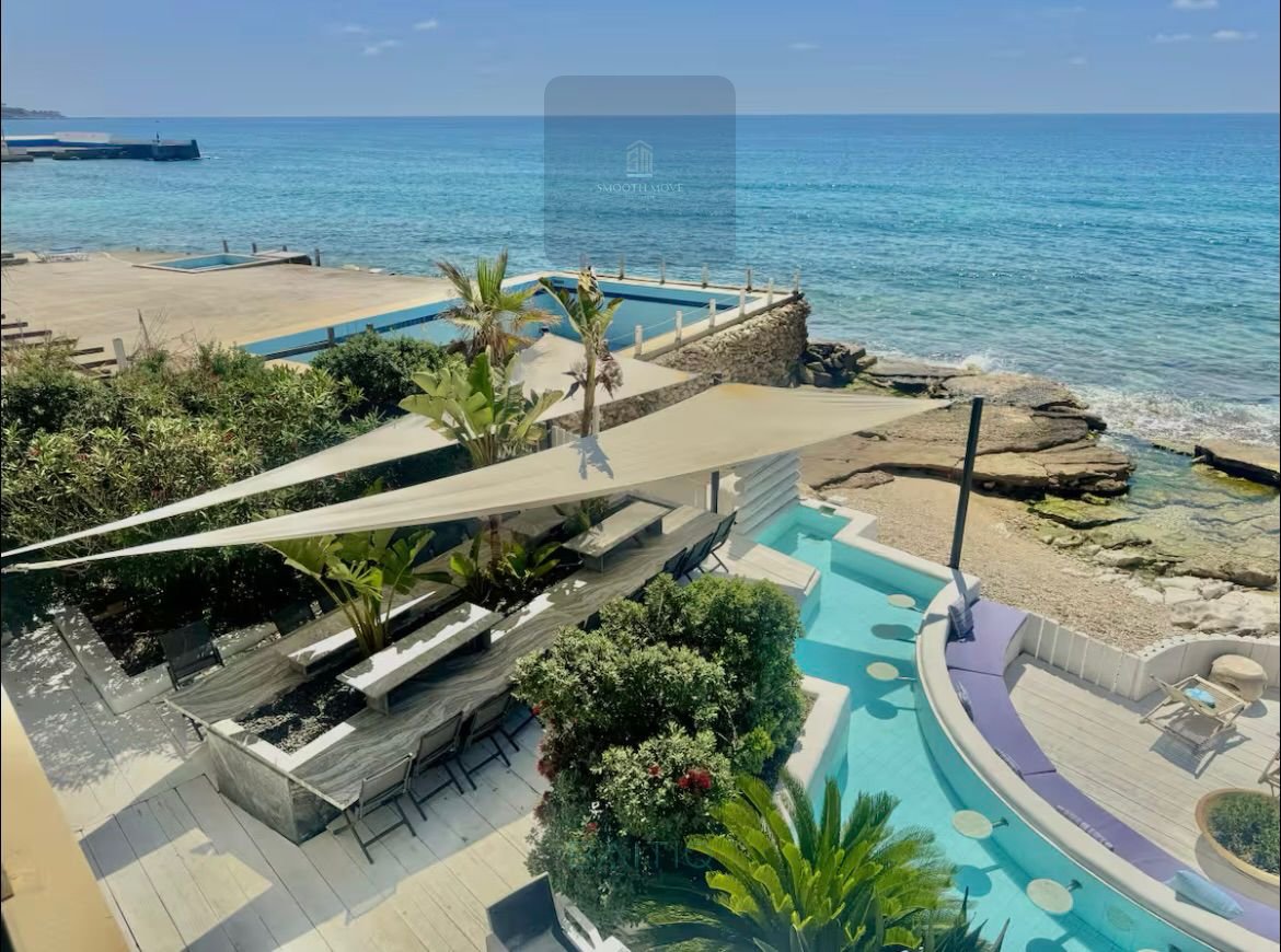 Luxurious Five Bedroom Beachfront Villa for Sale in Batroun Kfarabeda — الصورة 12
