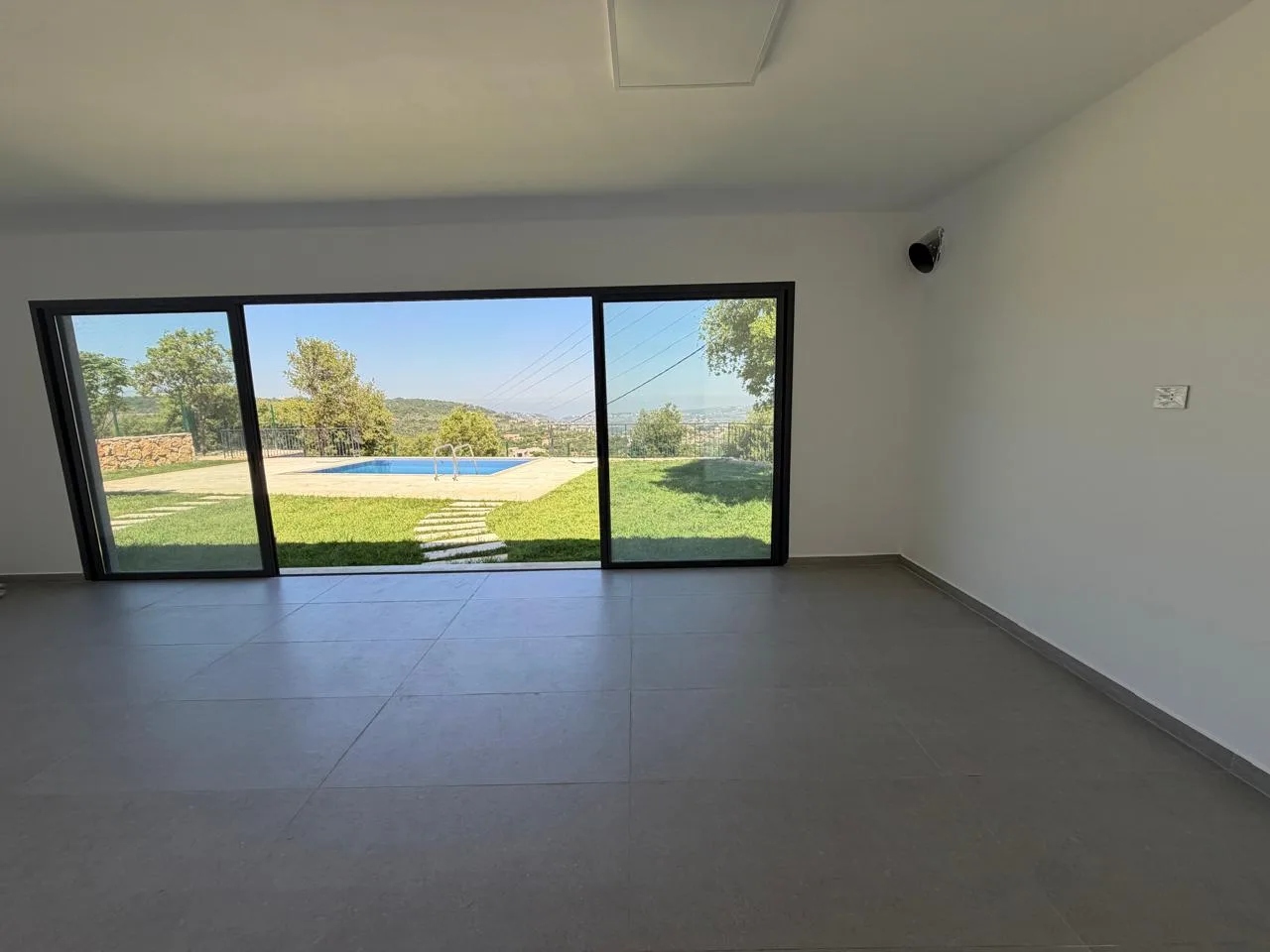 Villa for Sale in Batroun — الصورة 6