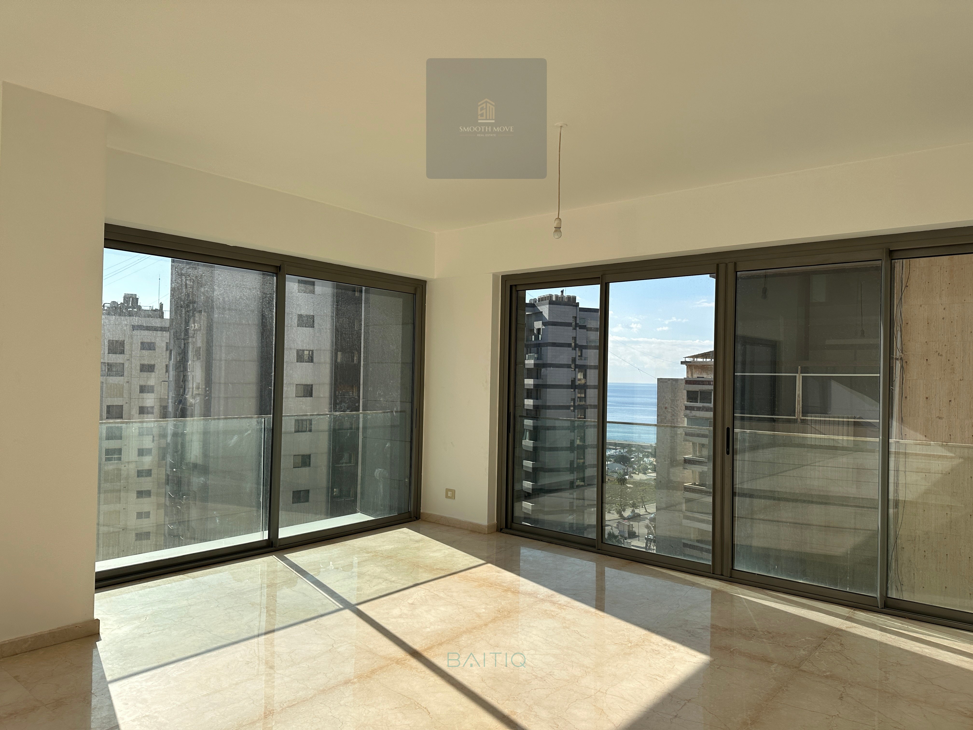 Seaview Apartment for Sale in Ain Tineh, Beirut — الصورة 10